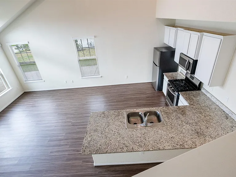 216 N Lynx Trl — Photo 15