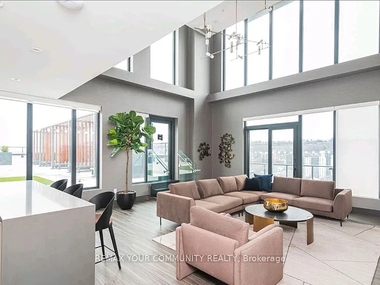 75 James St S #2610 — Photo 25