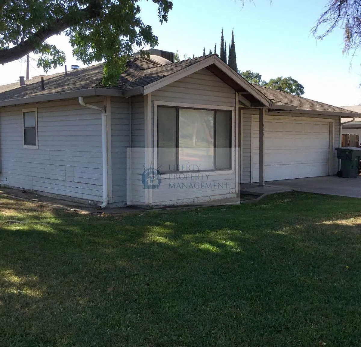 2 bed, 1025 sqft, $1,895 — Photo 1