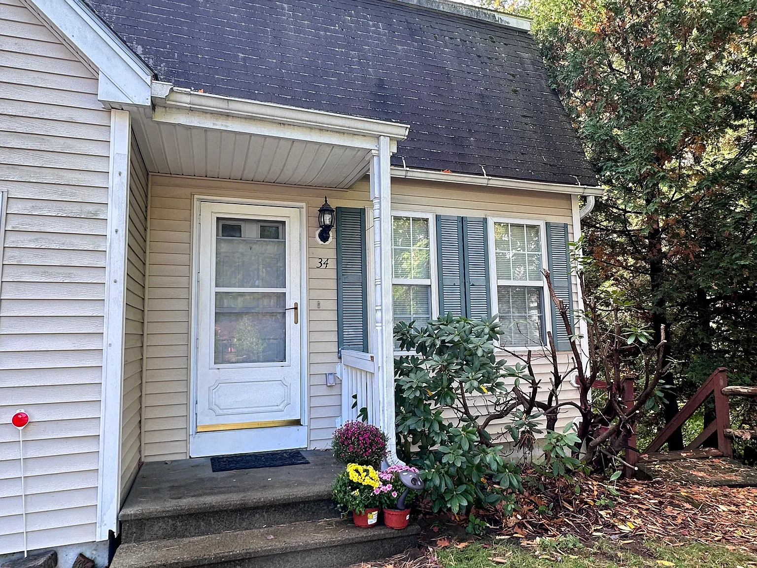 Magnolia Ln, Marlborough — Photo 1