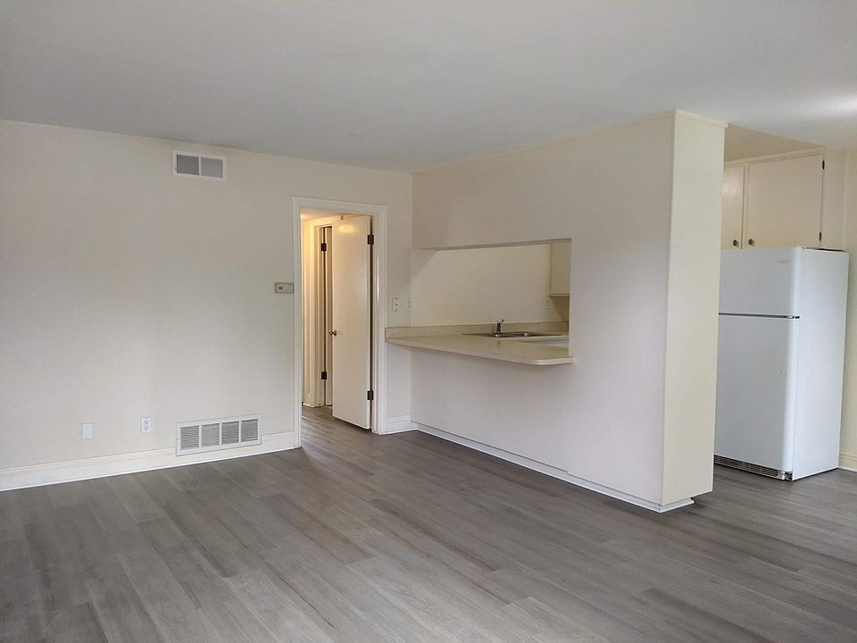 1st image of 4804 Del Amo Blvd #5