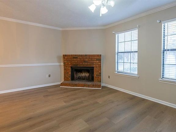 5th image of 532 Huntington Rd #7