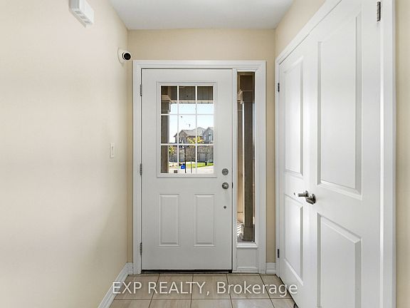 5th image of 10 Burrows Ct