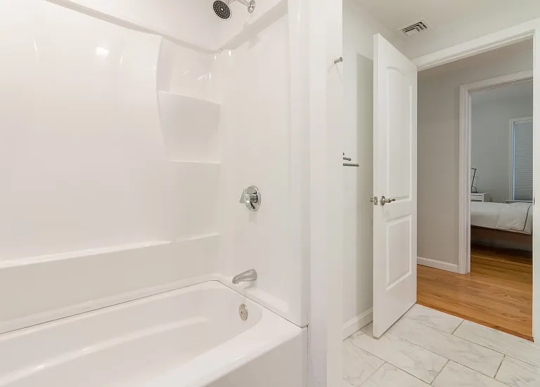 1057 Saratoga St #3 — Photo 5