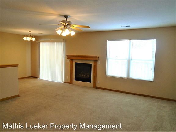 2nd image of 905 Jackalope Ct