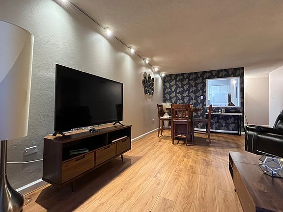 2nd image of 1020 15th St APT 10N