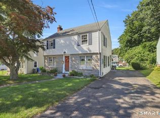 215 Oak Street, Manchester, CT 06040