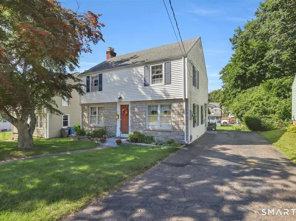 215 Oak Street, Manchester, CT 06040
