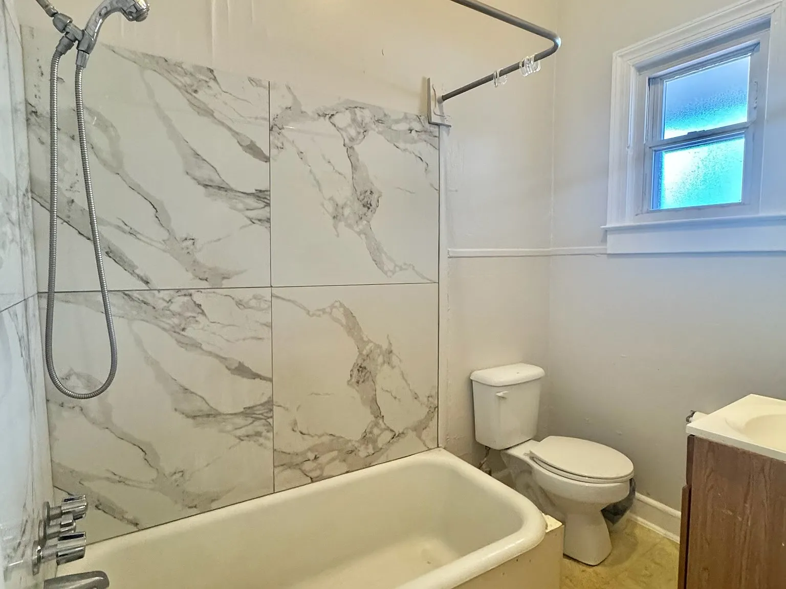1 bed, 600 sqft, $1,100 — Photo 2