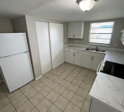2nd image of 4130 Washington Ave