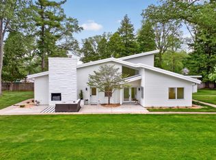 5010 Woodland Rd, Jackson, MI 49203