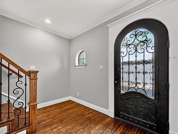 3rd image of 6220 Oram St Unit B