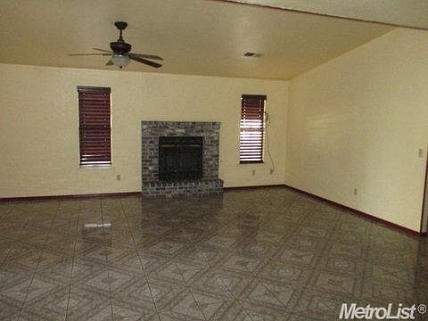 2nd image of 6931 W Lawrence Ct