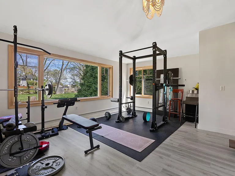 80 Soundview Dr — Photo 21
