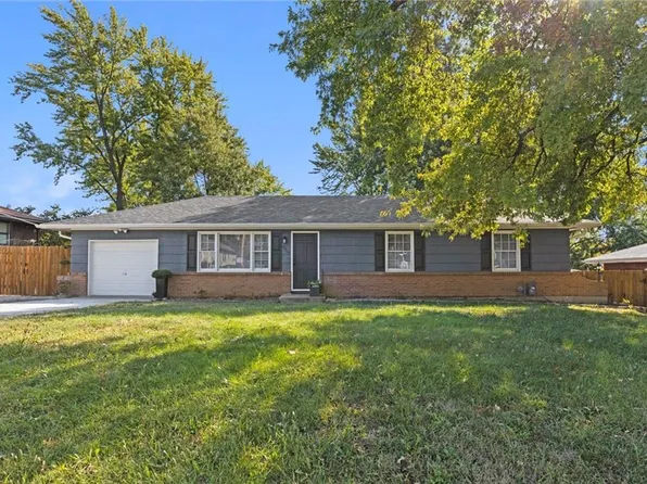 8805 W 47th St, Merriam, KS 66203