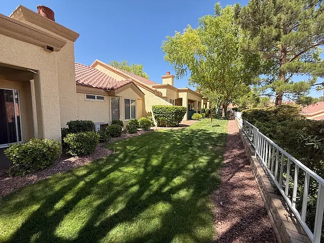 9028 Starmount Dr — Photo 4