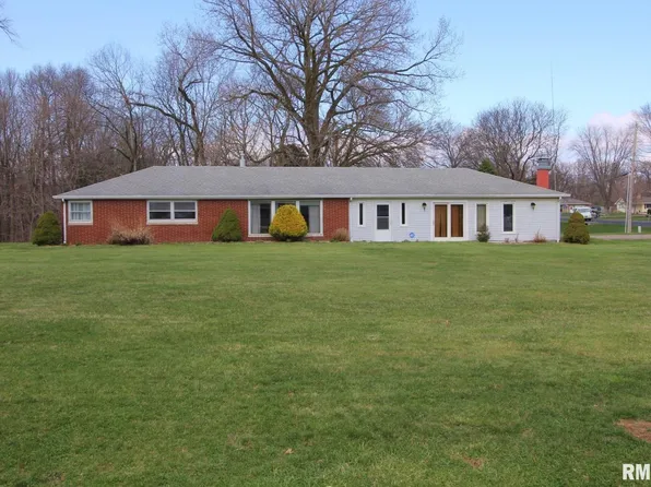 927 W Oakview Dr, Peoria, IL 61615