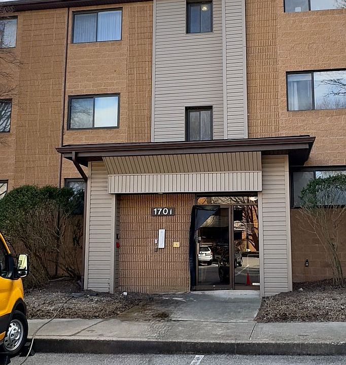 1st image of 1701 Mount Washington Ct Unit E