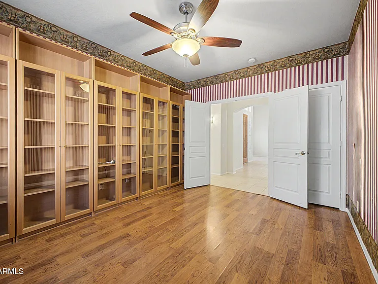 1722 E Samuel Dr — Photo 47