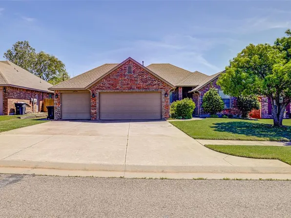 1800 NE 32nd St, Moore, OK 73160