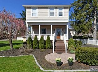684 Clinton Ave, Township of Washington, NJ 07676