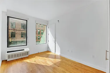 Rented by L Rose Realty (Brokerage)