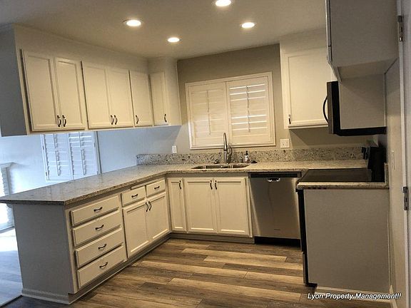 4th image of 2832 Sarina Ct