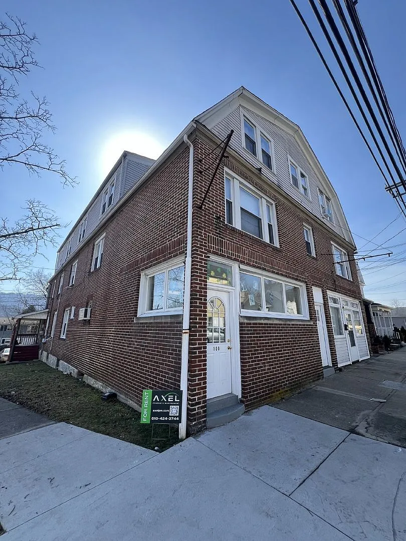 2-4 South Empire Street — Photo 1