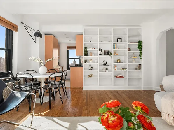 300 W 23rd St APT 14M, New York, NY 10011
