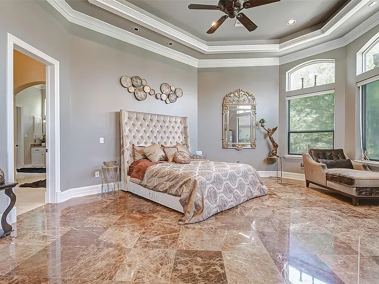 33202 W Haddon Ct — Photo 23