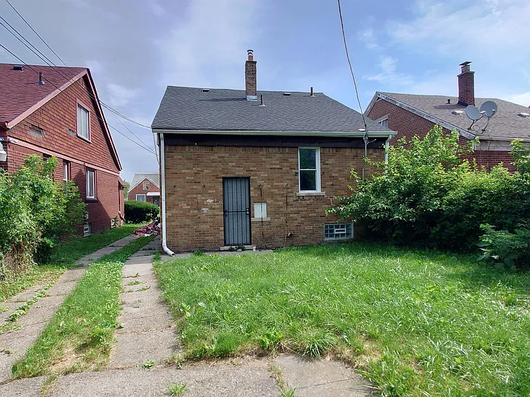 9313 Harvard Rd — Photo 14