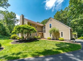 597 Grooms Rd, Clifton Park, NY 12065