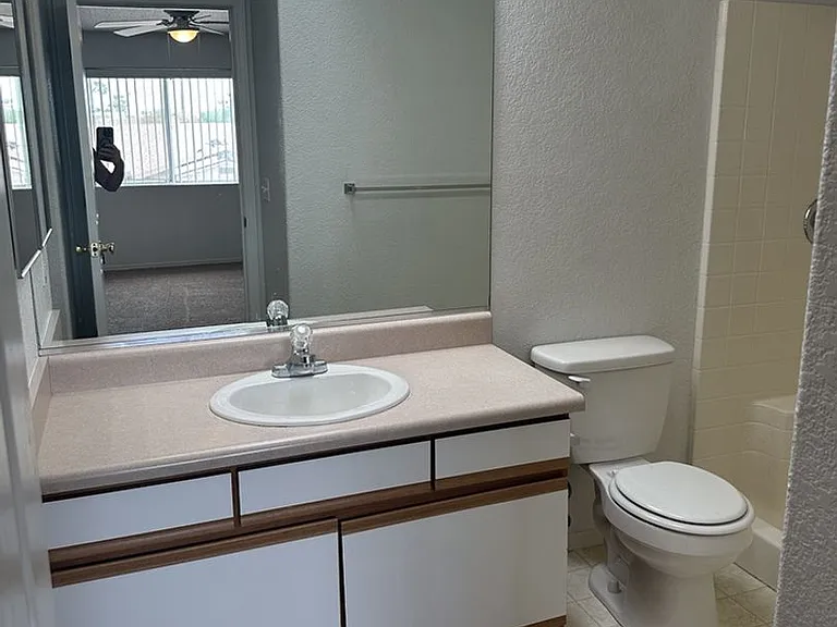 2870 Winterhaven Ct — Photo 18