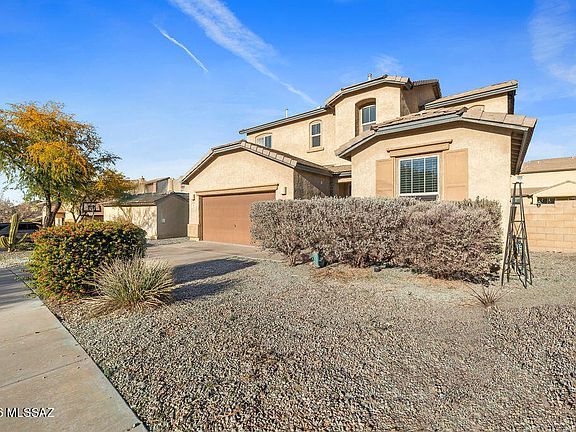 2nd image of 331 E Refuge Loop