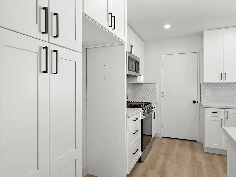 22311 Caminito Arroyo Seco #C — Photo 2