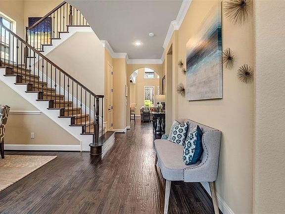 3rd image of 7104 Petticoat Dr