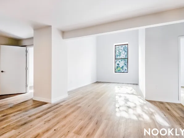 619 Throop Avenue image 17 of 40