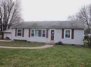 8387 Bono Rd, Terre Haute, IN 47802