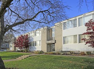 3825 Crooks Rd #265AC30DB, Royal Oak, MI 48073