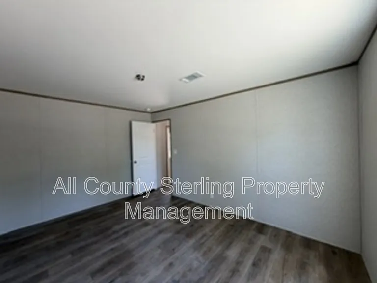 139 SE Perfect Ct — Photo 4