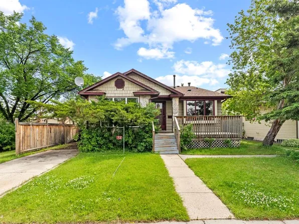 72 W Templeson Way NE, Calgary, AB T1Y 5P9
