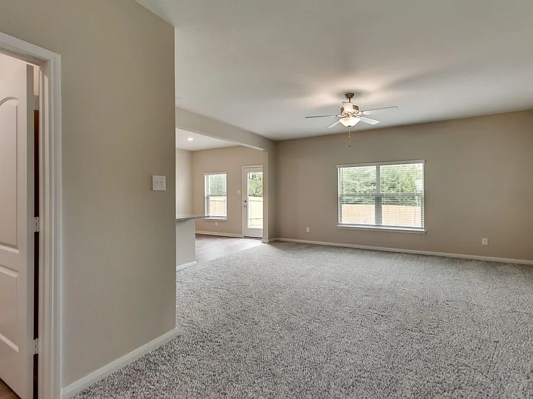 309 Sweet Pea Ln — Photo 9