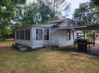 318 Gammage St, Elkhart, TX 75839