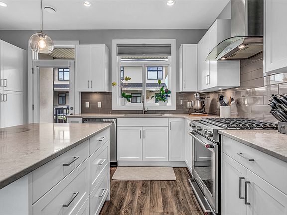2nd image of 1102 Cameron Ave #9