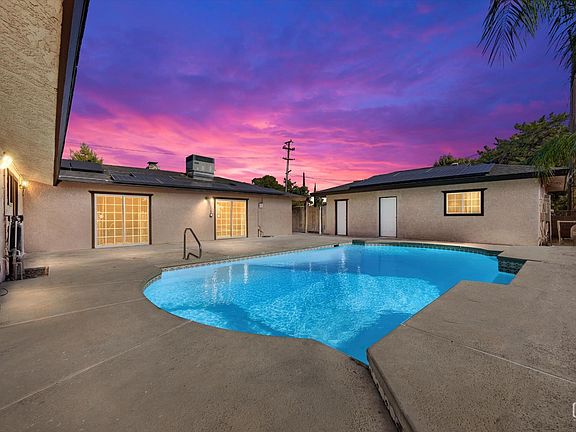 2nd image of 3913 Crescent Dr