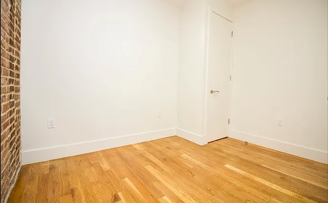 Rented by Nooklyn NYC LLC | media 42