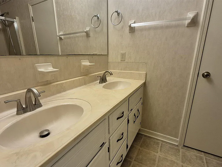 4321 Molino Meadows Dr — Photo 25
