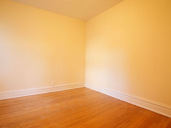 3rd image of 3449-53 W Schubert Ave #2659-2