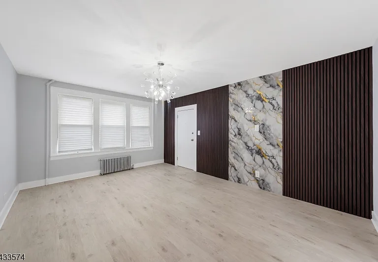 1920 S Wood Ave #1 — Photo 3