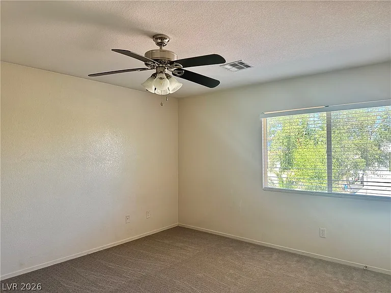 7512 Jacaranda Leaf St — Photo 24
